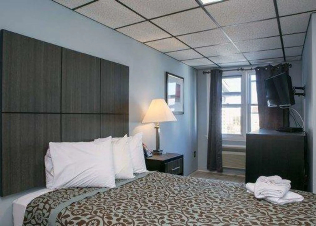 Hammock Inn & Suites - Jersey Shore