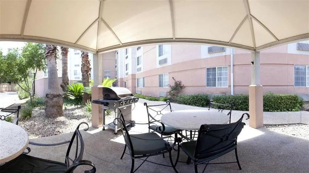 Candlewood Suites San Antonio Northwest Medical Center