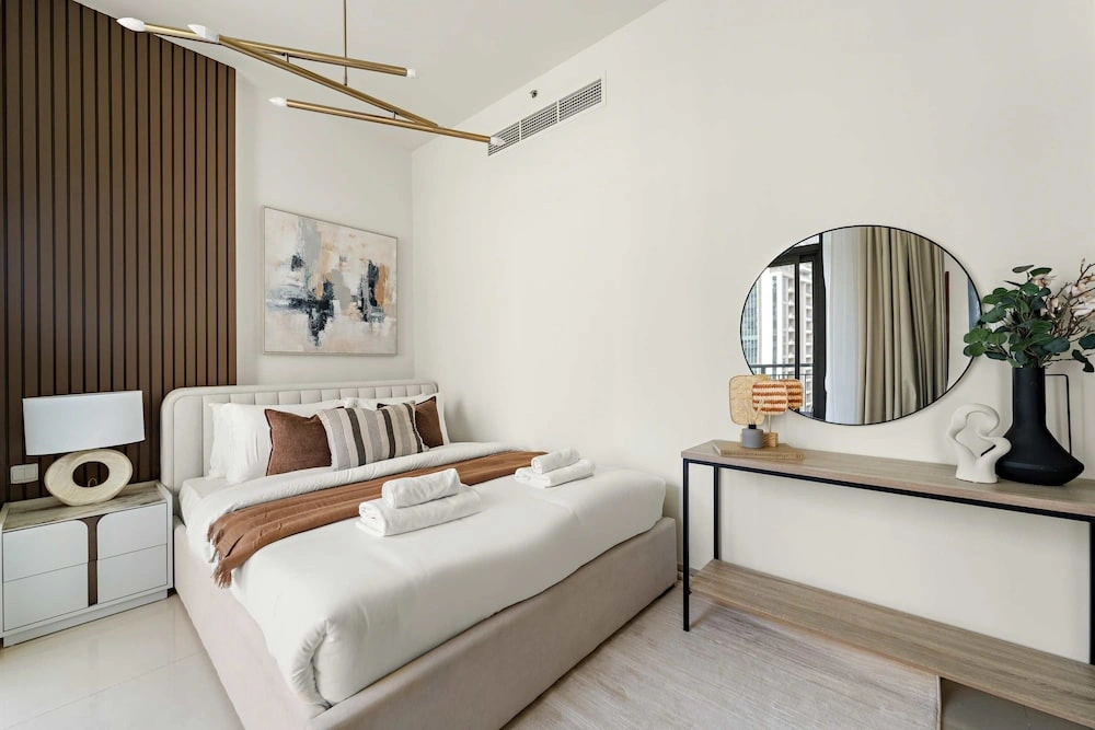 Silkhaus Chic Studio in Downtown at Claren Tower