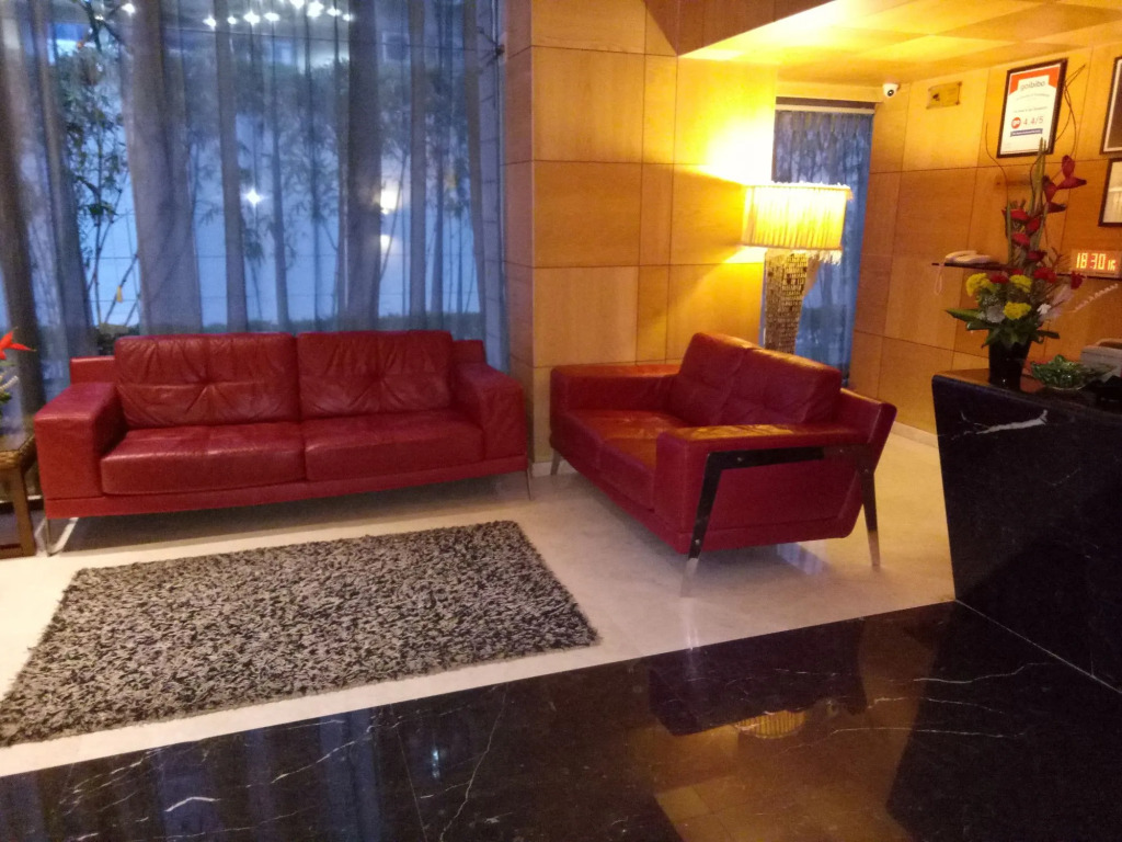 Iris The Business Hotel