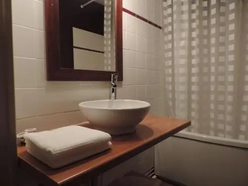 Hotel Restaurant - La Goule Beneze