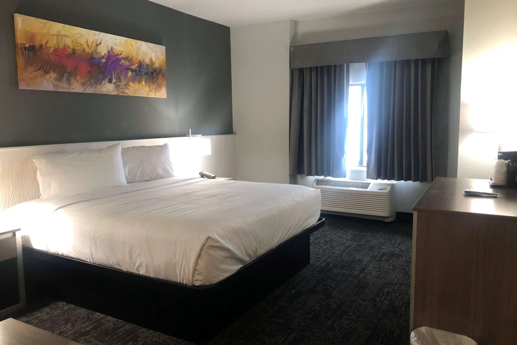 Baymont Inn & Suites by Wyndham Madison