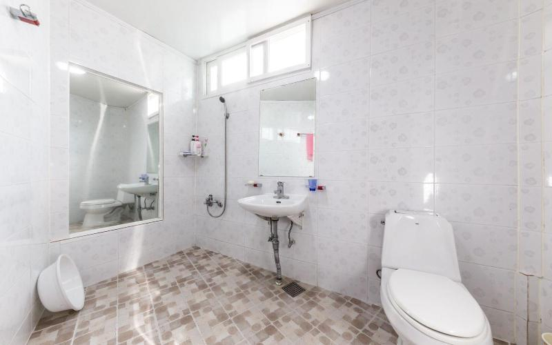 Jeju Yeongsung Motel