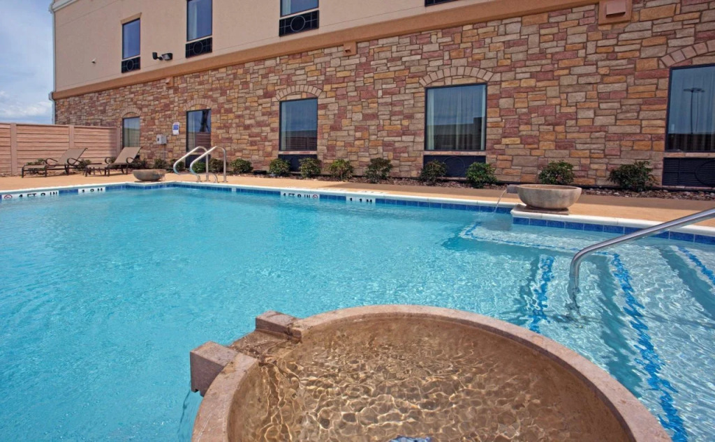 Holiday Inn Express Hotel & Suites PORT ARTHUR by IHG