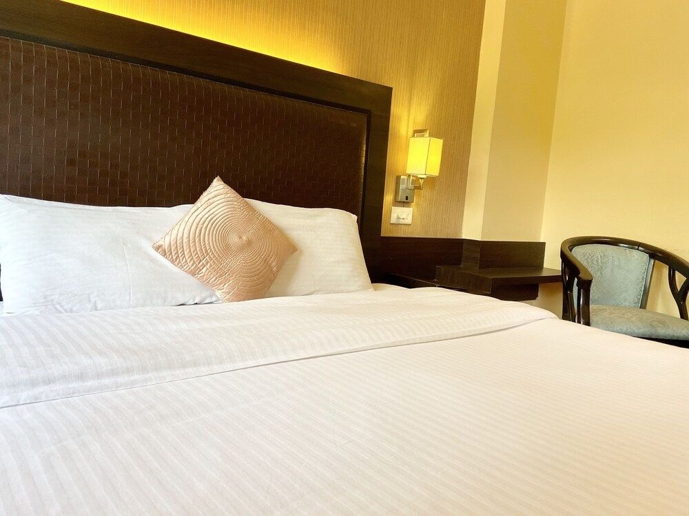 Status Club Resort