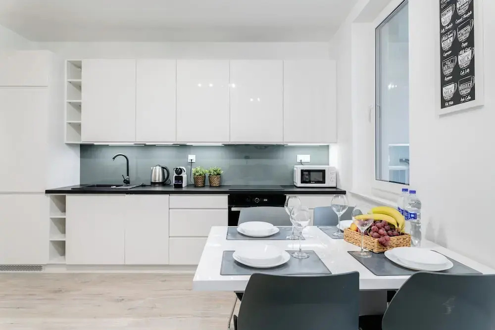 Pure Home Premium Apartments - Parking Free