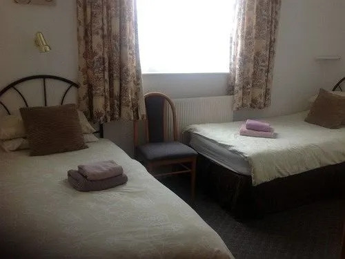 Melrose Hotel