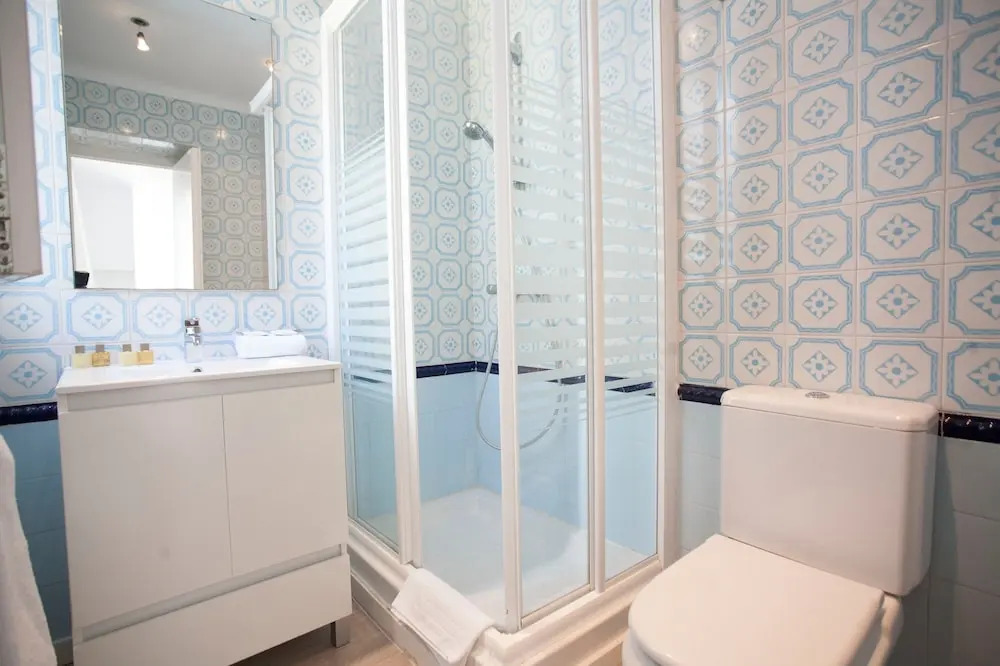 Monteros Beach Flat