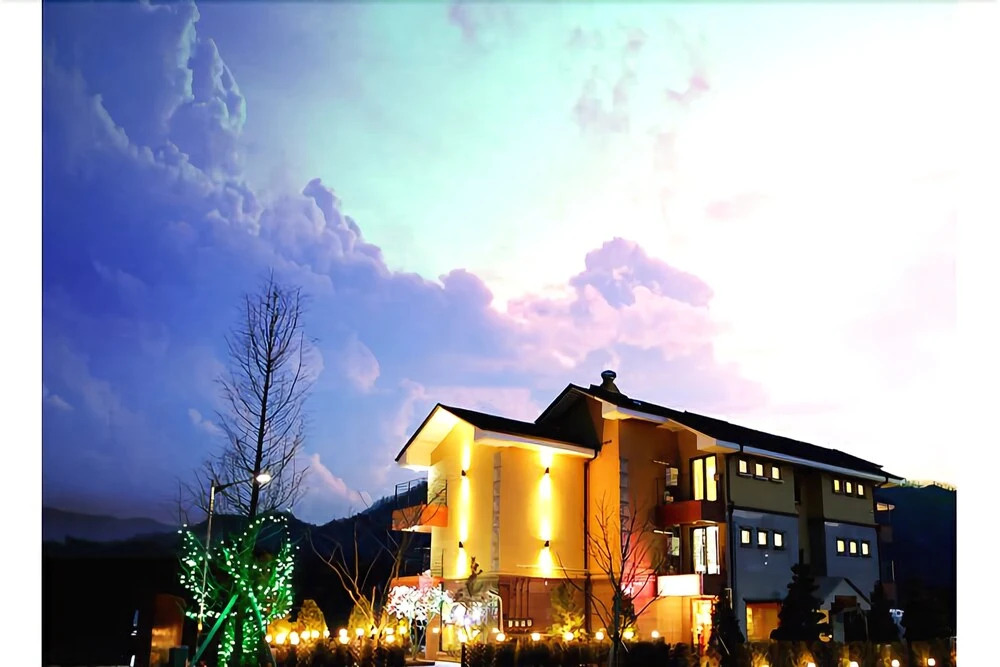 Yeongwol River Palace Pension