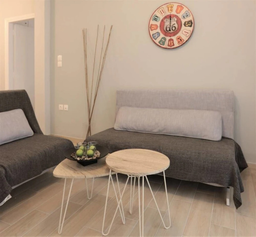 Pale Coloured Apt in Athens Historic Centre