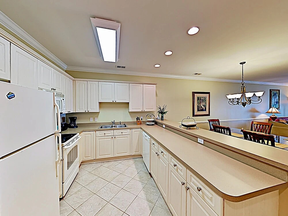 New Listing! Centrally Located W/ Pool 3 Bedroom Condo