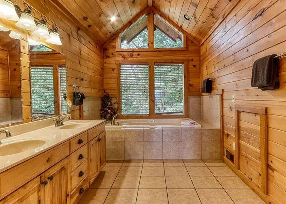 Cabin Fever Lodge #750