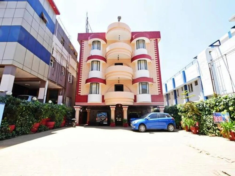 Hotel Blue Bird by OYO Rooms