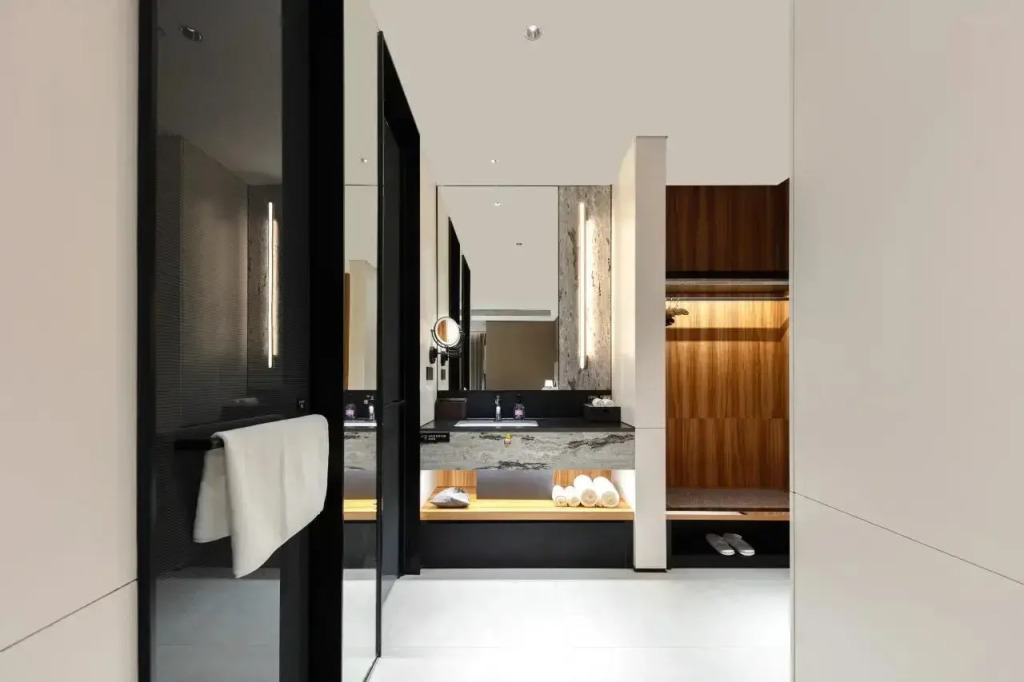 Shenzhen Auspices Hotel