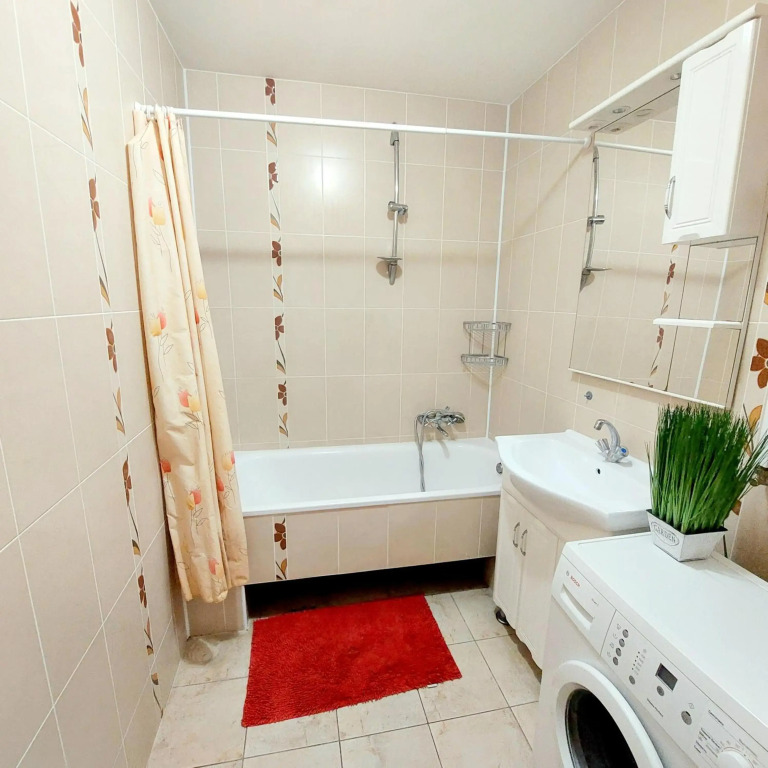 Two-Bedroom Apartment Victoria Gardens, Pivdenniy-Expo