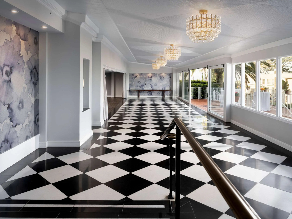 La Valencia Hotel