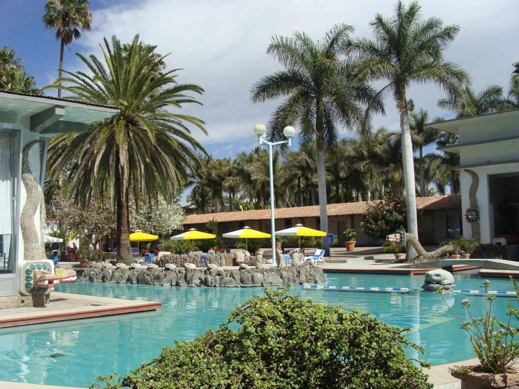 Hotel Y Parque Acuático La Caldera