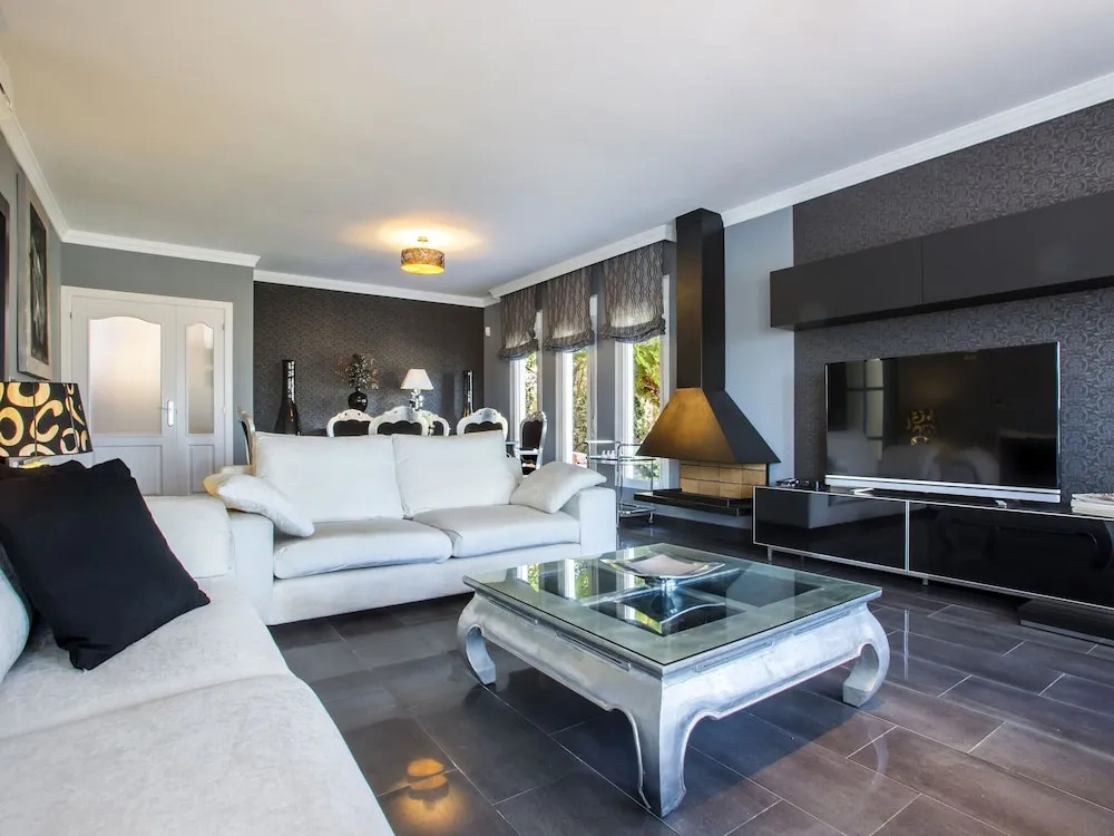 Luxury Villa With Private Swimming Pool in Moraira