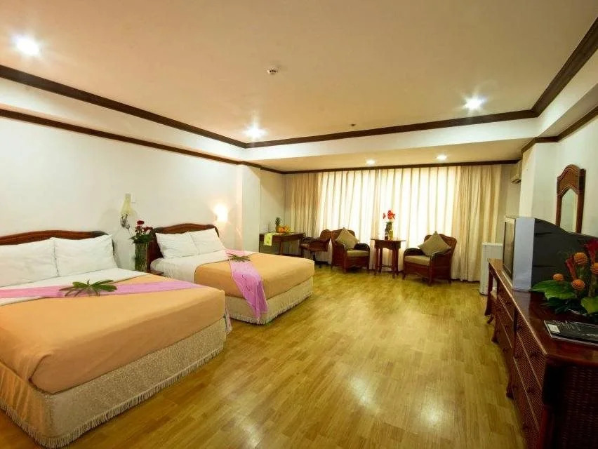 Koresco Hotel