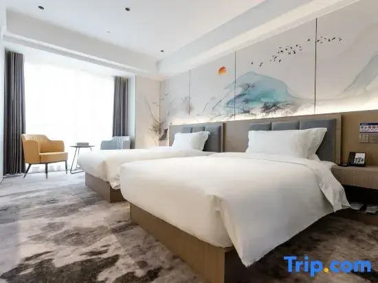 Taizhou Grand Hotel (Jiaxing South Lake Railway Station)