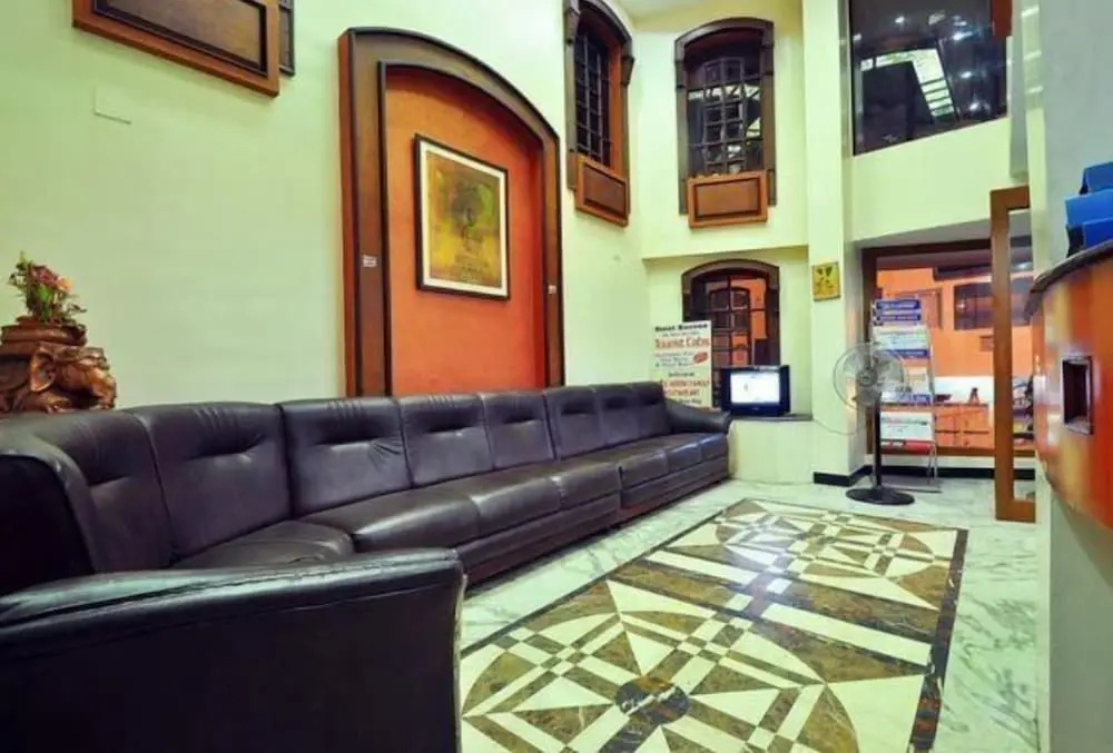 Hotel Naveen