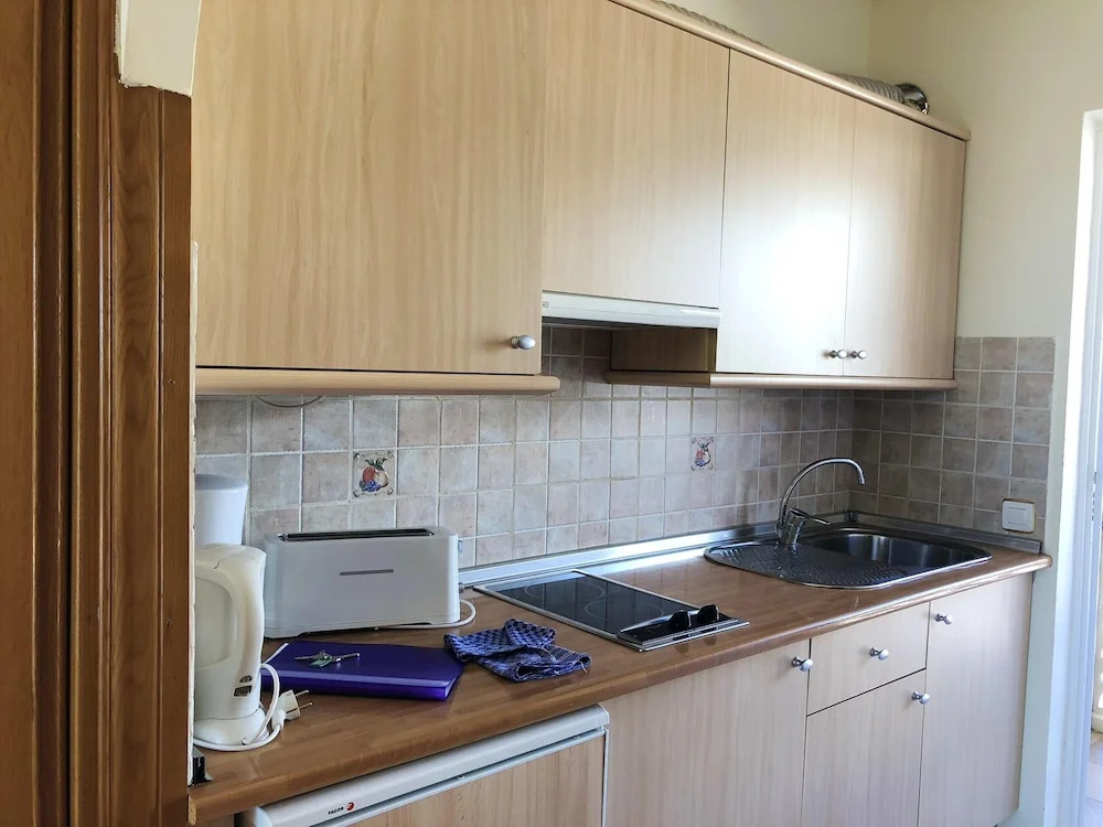 Studio in Costa del Silencio, With Wonderful sea View, Shared Pool, Furnished Terrace - 1 km From the Beach