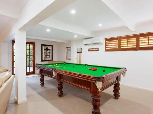 Beauty And The Beach', 88 Foreshore Drive - Large Home With Wifi And Water Views