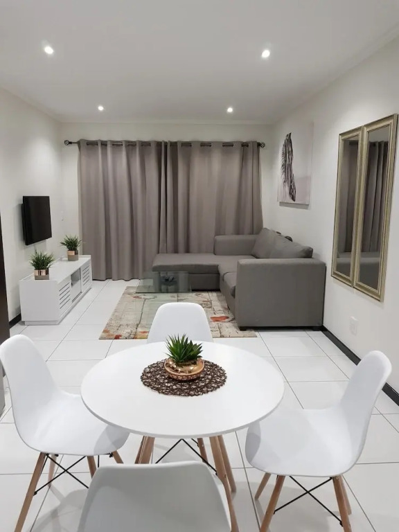 Nova Luxury Suites Saratoga 112