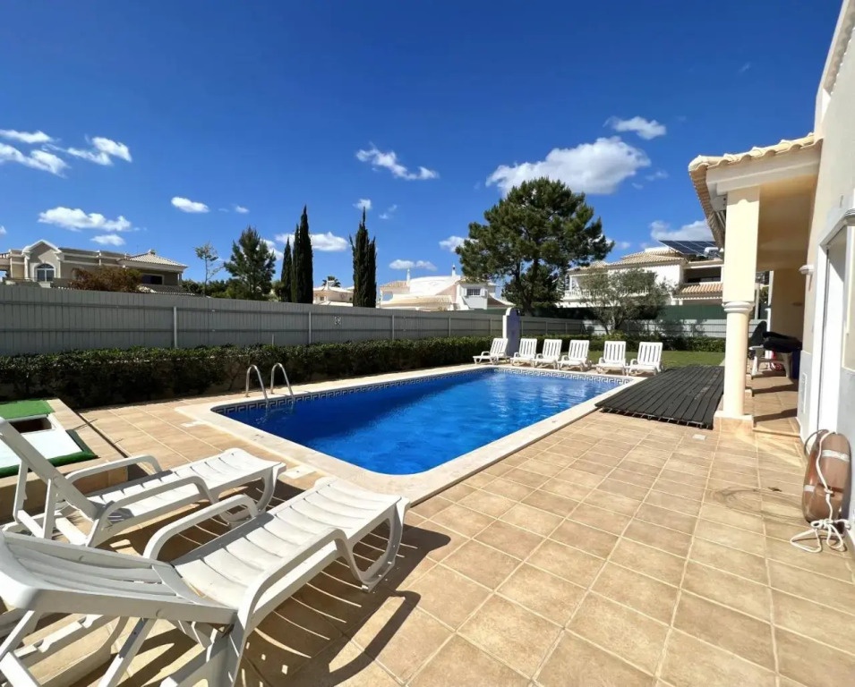 Villa Coute Real