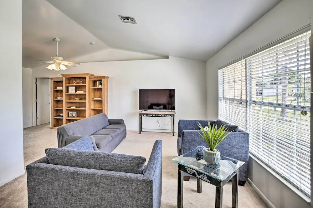 Breezy Cape Coral Oasis, Covered Lanai & BBQ