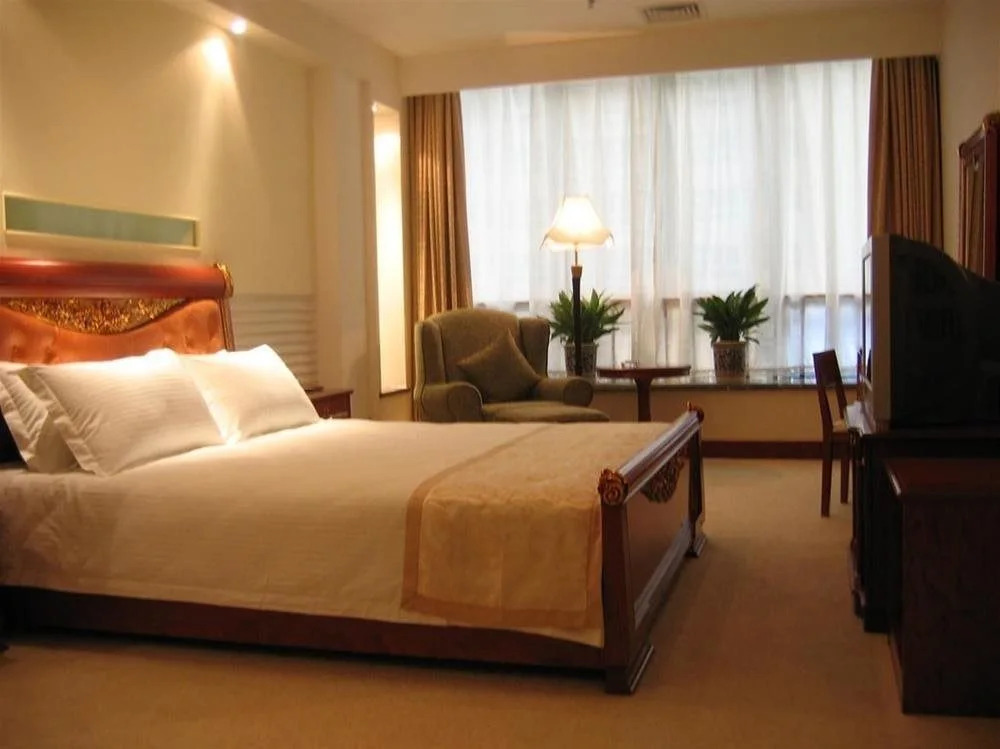 Phoenix Tree Hotel