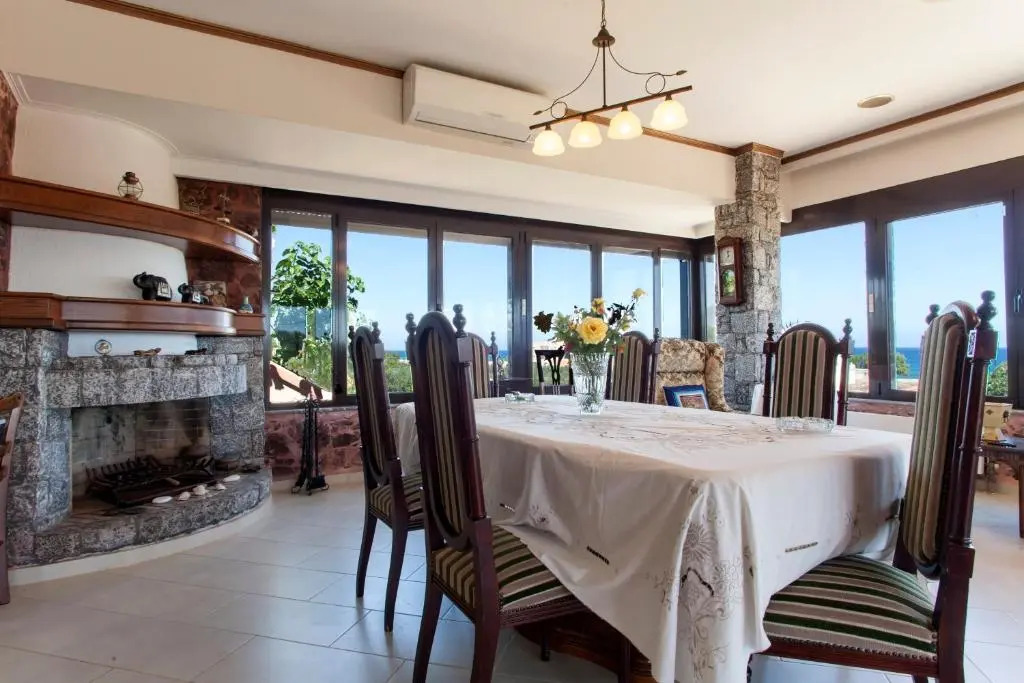 Villa Antikleia