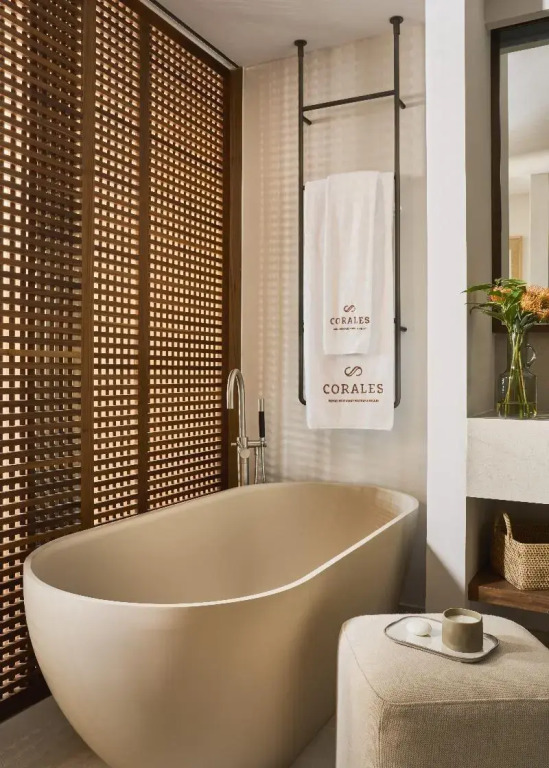 Royal Hideaway Corales Villas