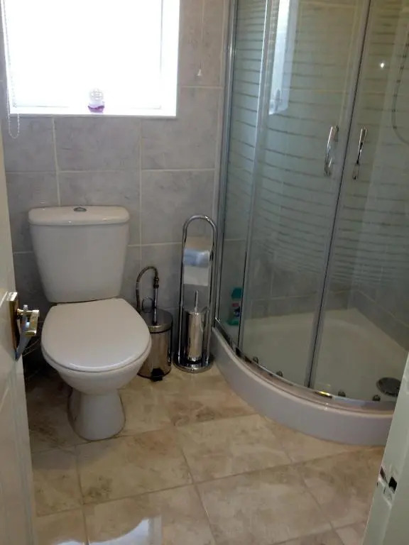 Liverpool Airport Rooms