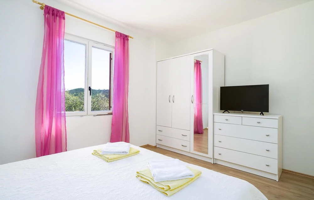 Stunning Apartment in Vitaljina With 3 Bedrooms, Wifi and Outdoor Swimming Pool