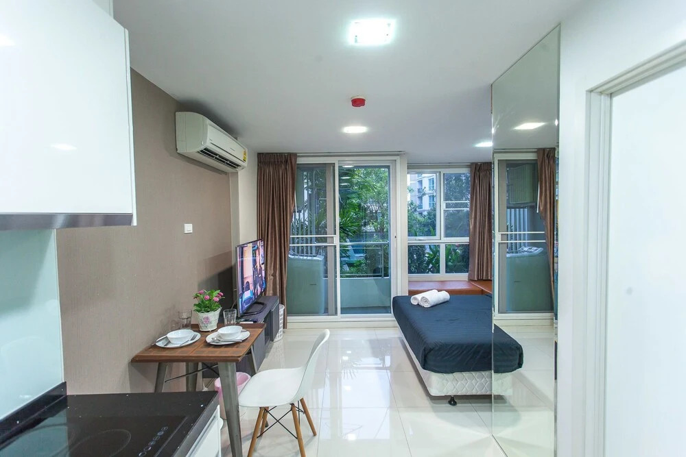 Sukhumvit 64 Pool View Apartment