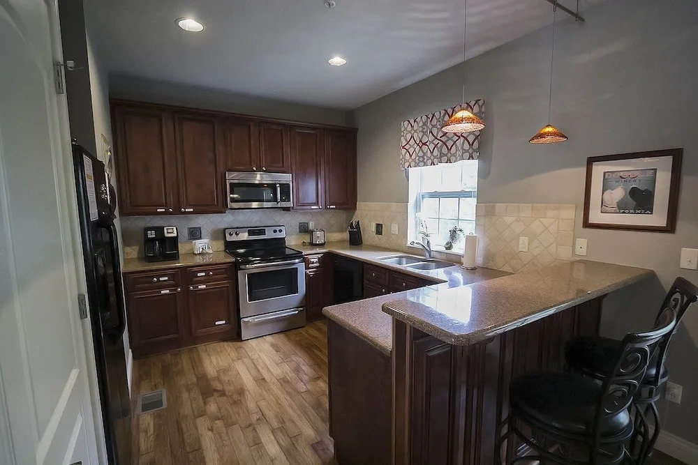 Branson Good Life Getaway - 2 Br Villa