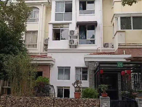 Sanjiantang Jingshe Boutique Homestay