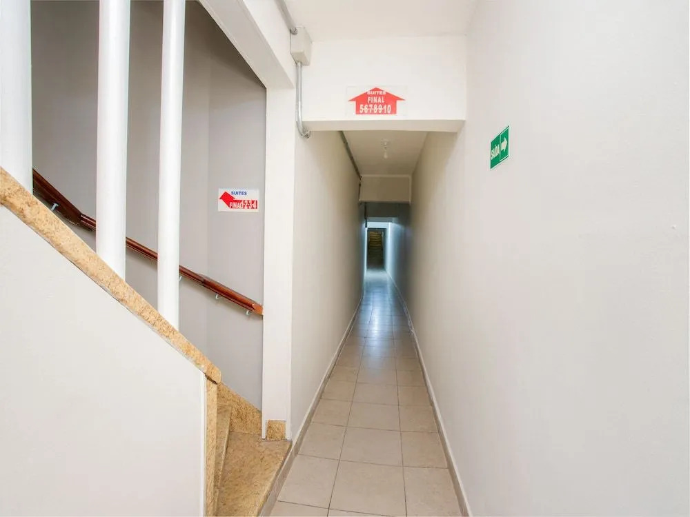 Hotel B Plaza
