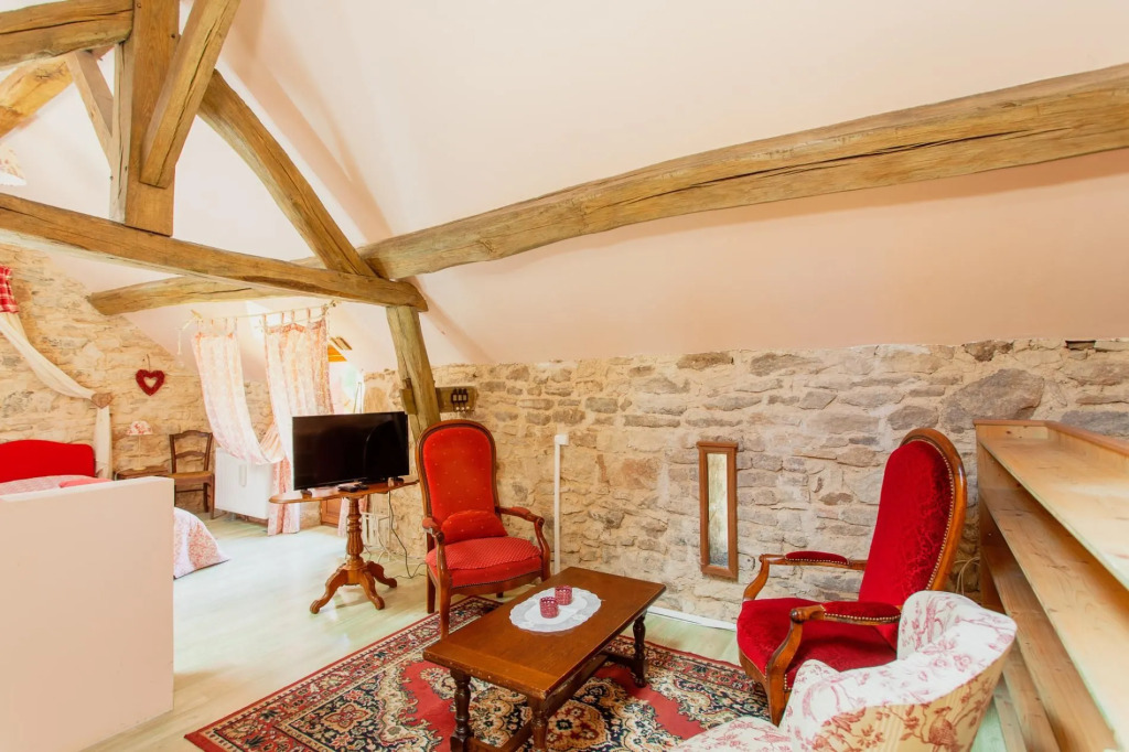 Charming And Romantic Domain With 5 Gites