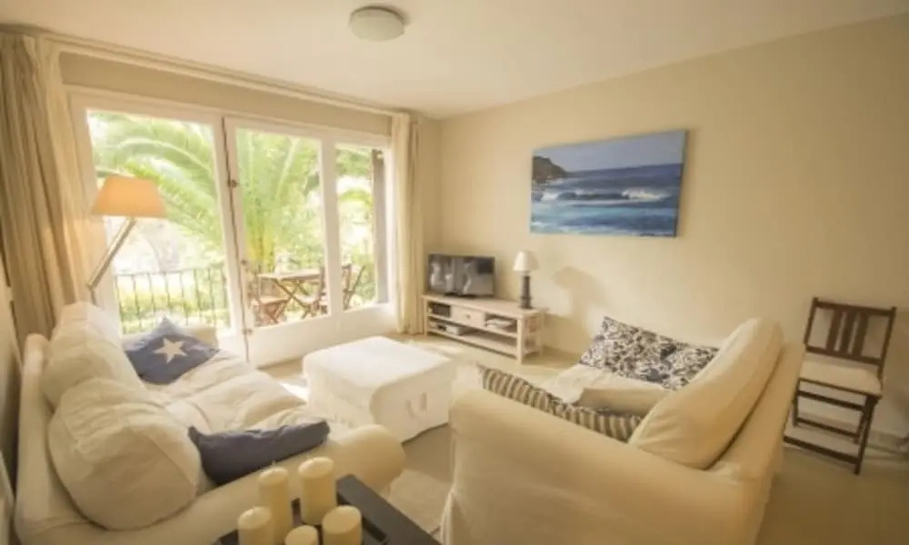 Apartment - 2 Bedrooms with Pool - 104677