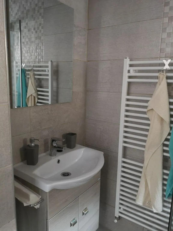 Á-B Apartman