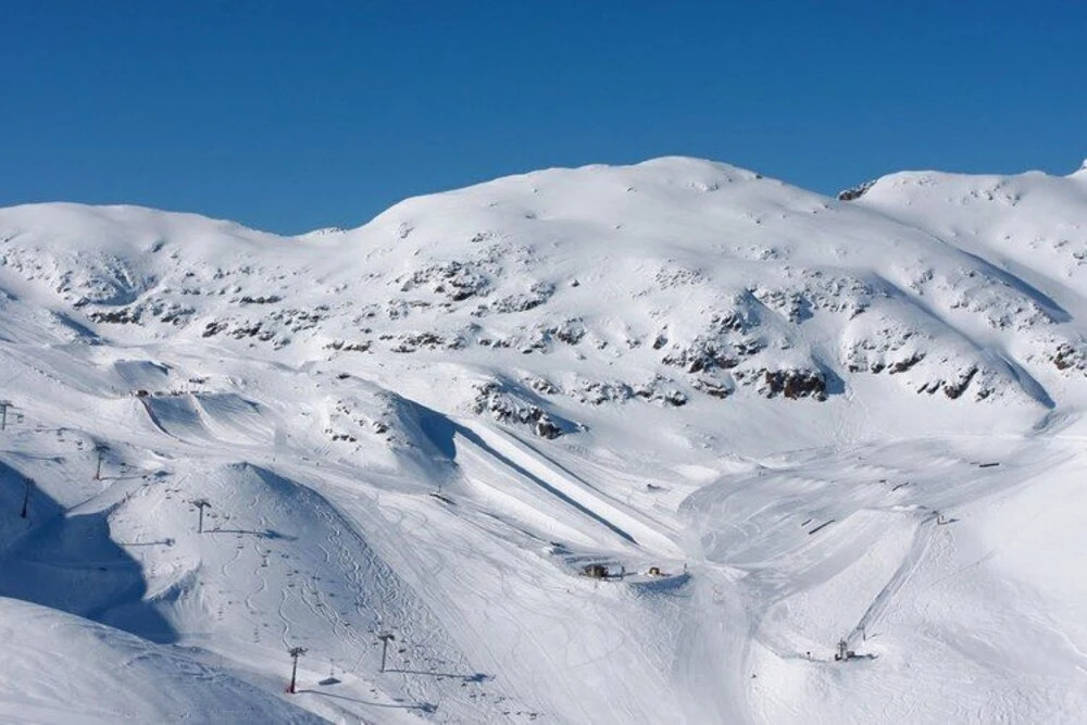 Plush Apartment in Les Deux-alpes With Balcony