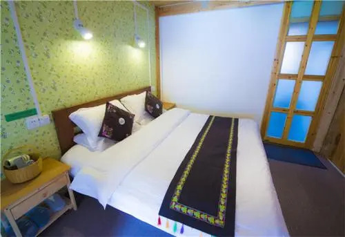 肇兴溪舍山堂 Creekside Inn
