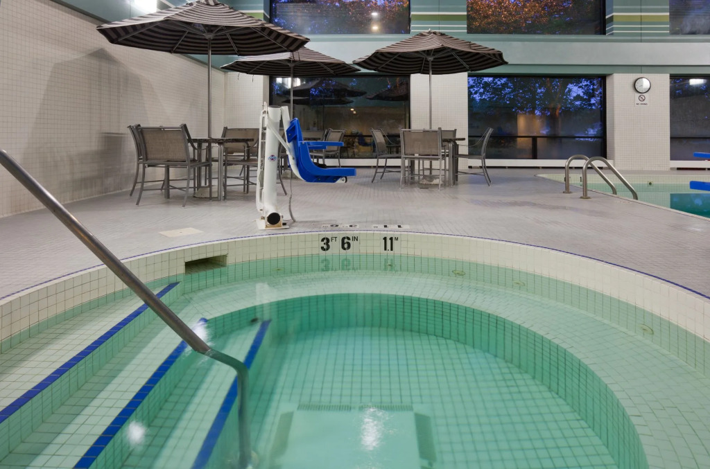 Crowne Plaza Minneapolis West by IHG