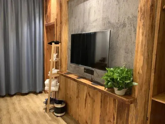 Xiangyun Moshe