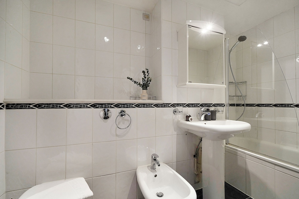 Hertford Flat 12