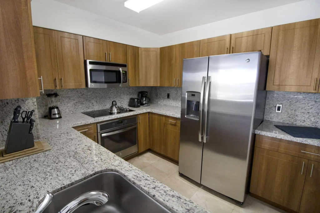 Seacoast Suites on Miami Beach