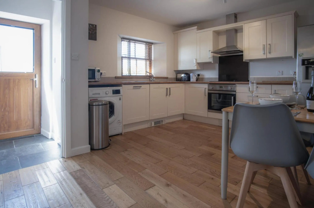 Anchor Well - 2 Bedroom Cottage - Ludchurch