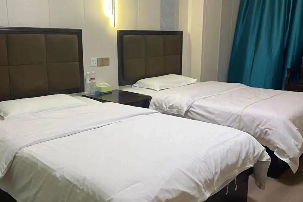 Yuanfeng Hotel